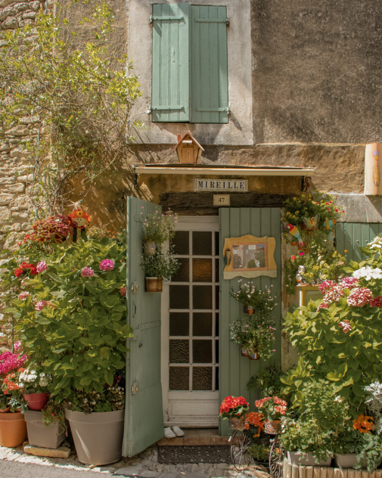 Saignon, France