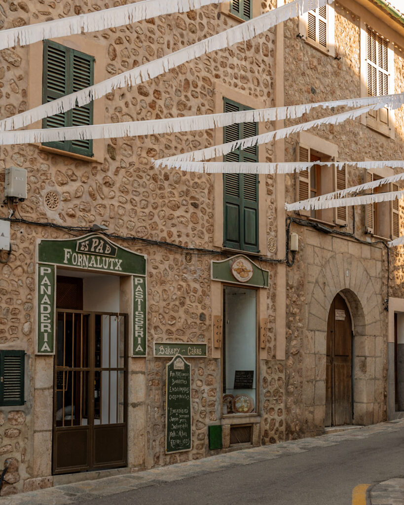 Prettiest villages of Mallorca: Fornalutx