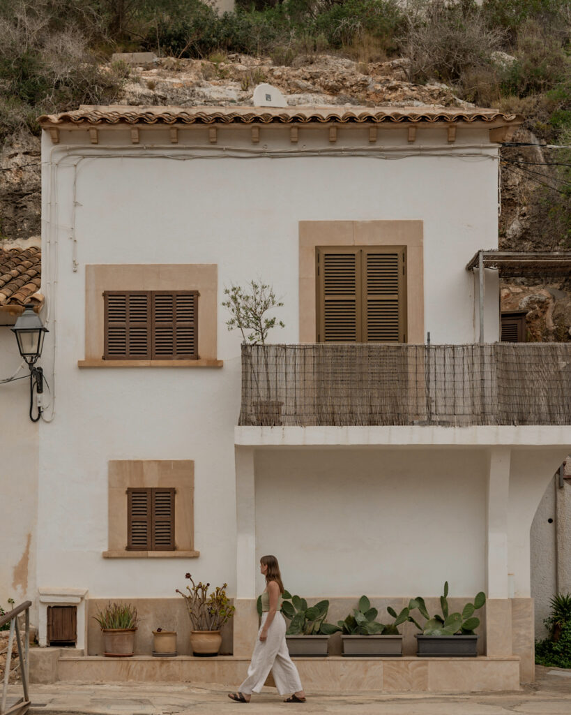 Prettiest villages of Mallorca: Cala Figuera